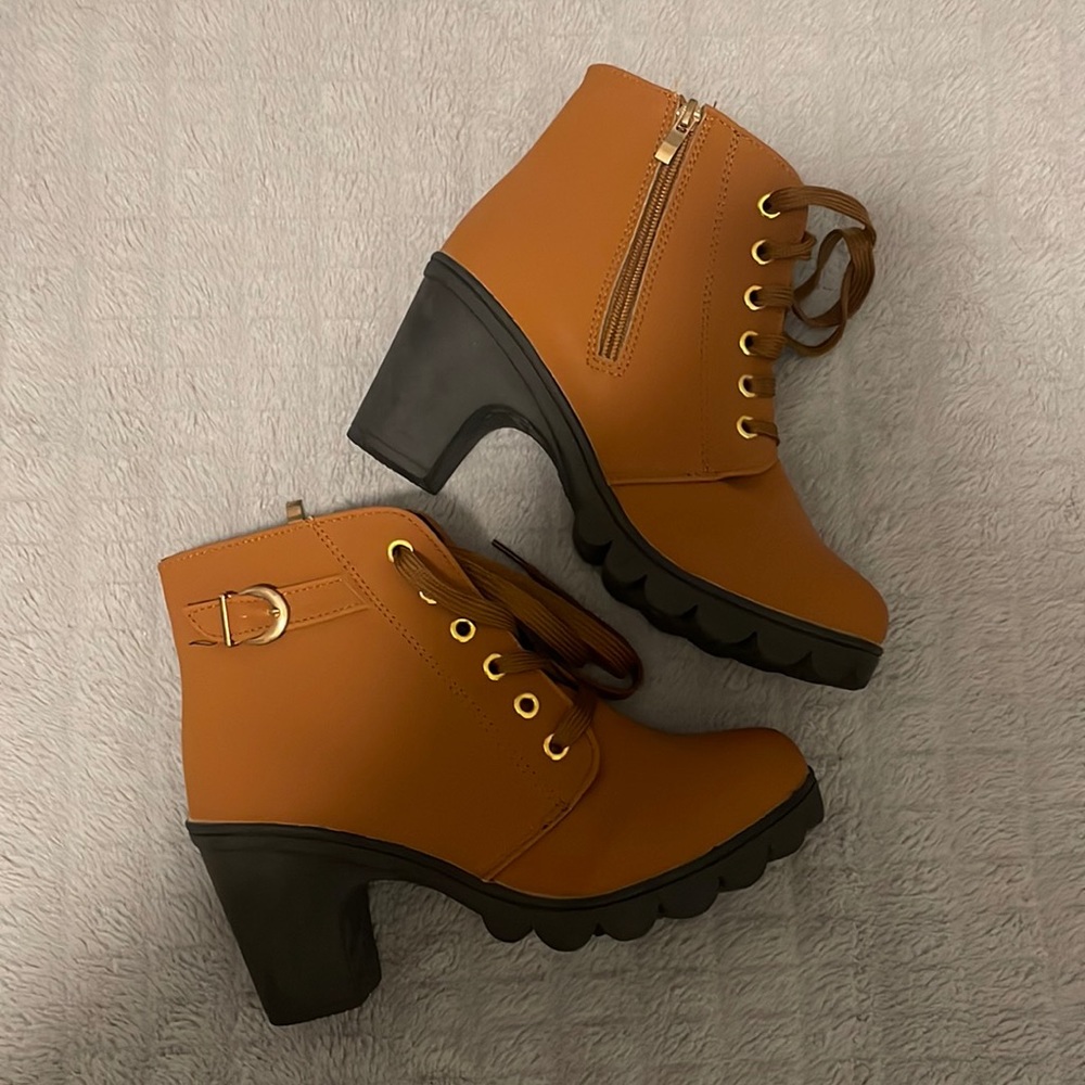 Cute brown boots